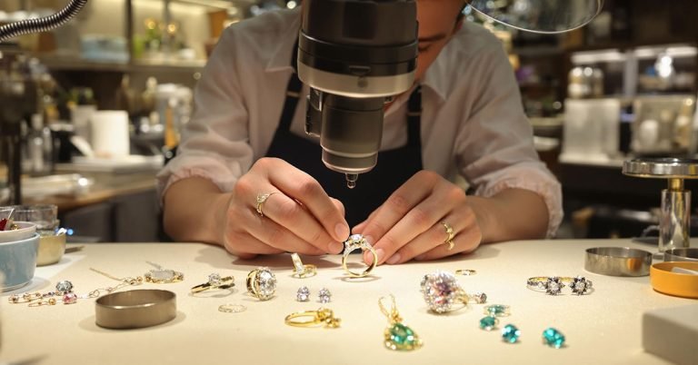 Sparkling Jewelry Business Names: Find the Perfect Gem for Your Brand